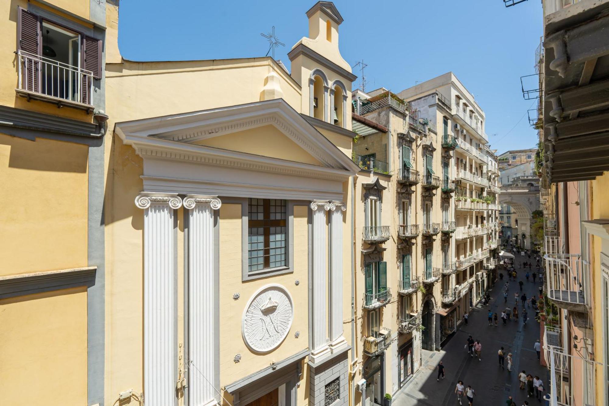 Ferienwohnung Aristocrat Chiaia Bridge Neapel Exterior foto